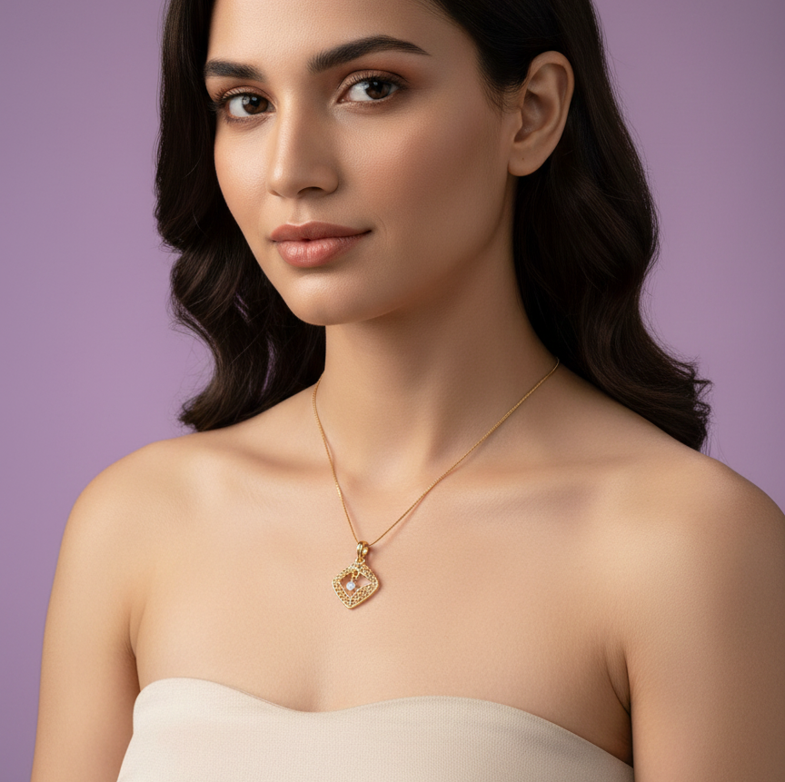 Diamond-Shape Gold & Diamond Filigree Pendant